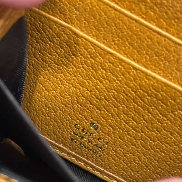 Gucci x Disney Zip Wallet - Picture 5 of 8